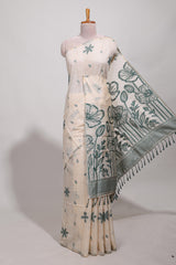 Green floral printmunga cotton sareewith matching floral print pallu along with tassles