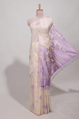 Lavender floral printmunga cotton sareewith matching floral print pallu along with tassles