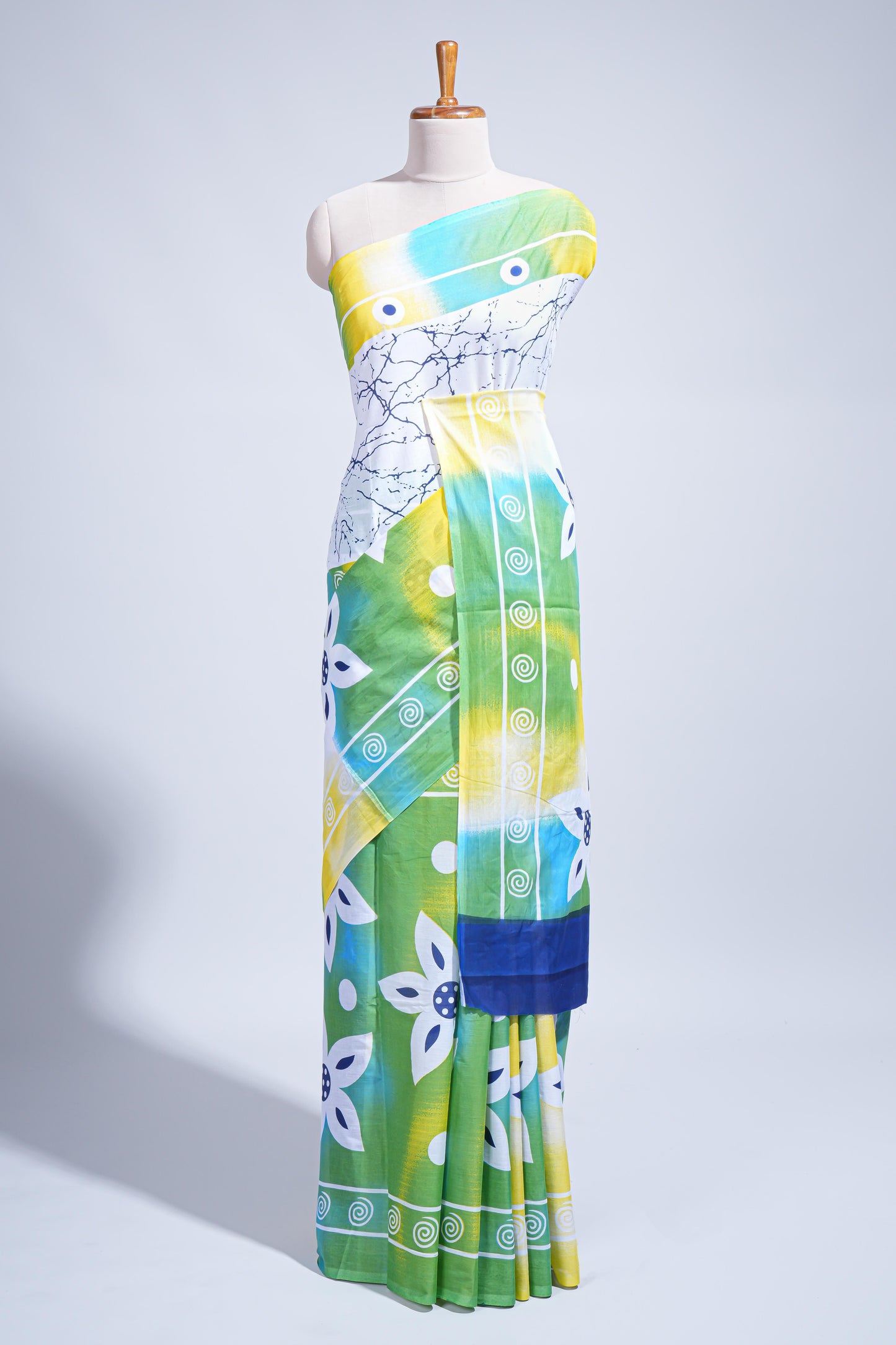 Green floral design mul mul cotton saree with self border and contrast blouse