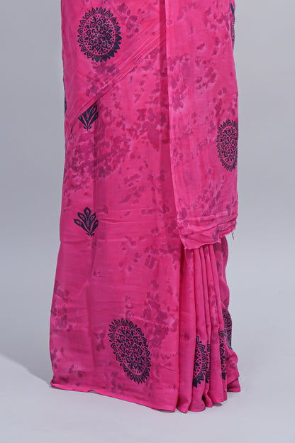 Borderless pink floral motifs design mul mul cotton saree with self pallu