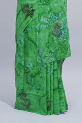 Borderless green floral motifs design mul mul cotton saree with self pallu