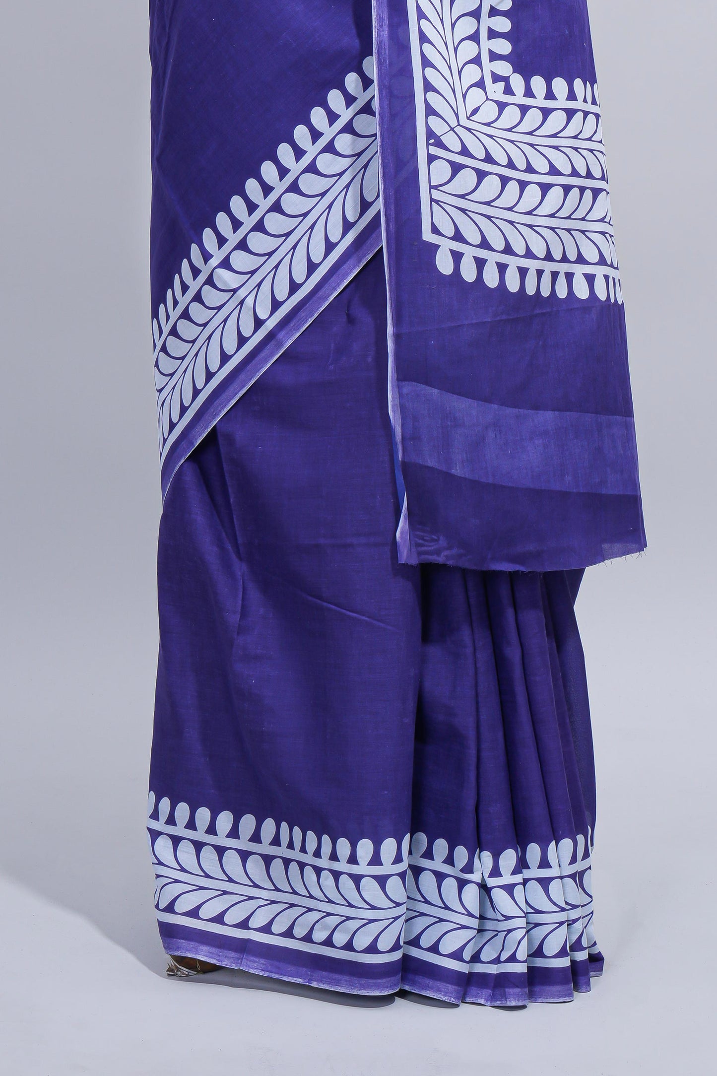 Violet plain mul mul cotton saree with self border and matching blouse