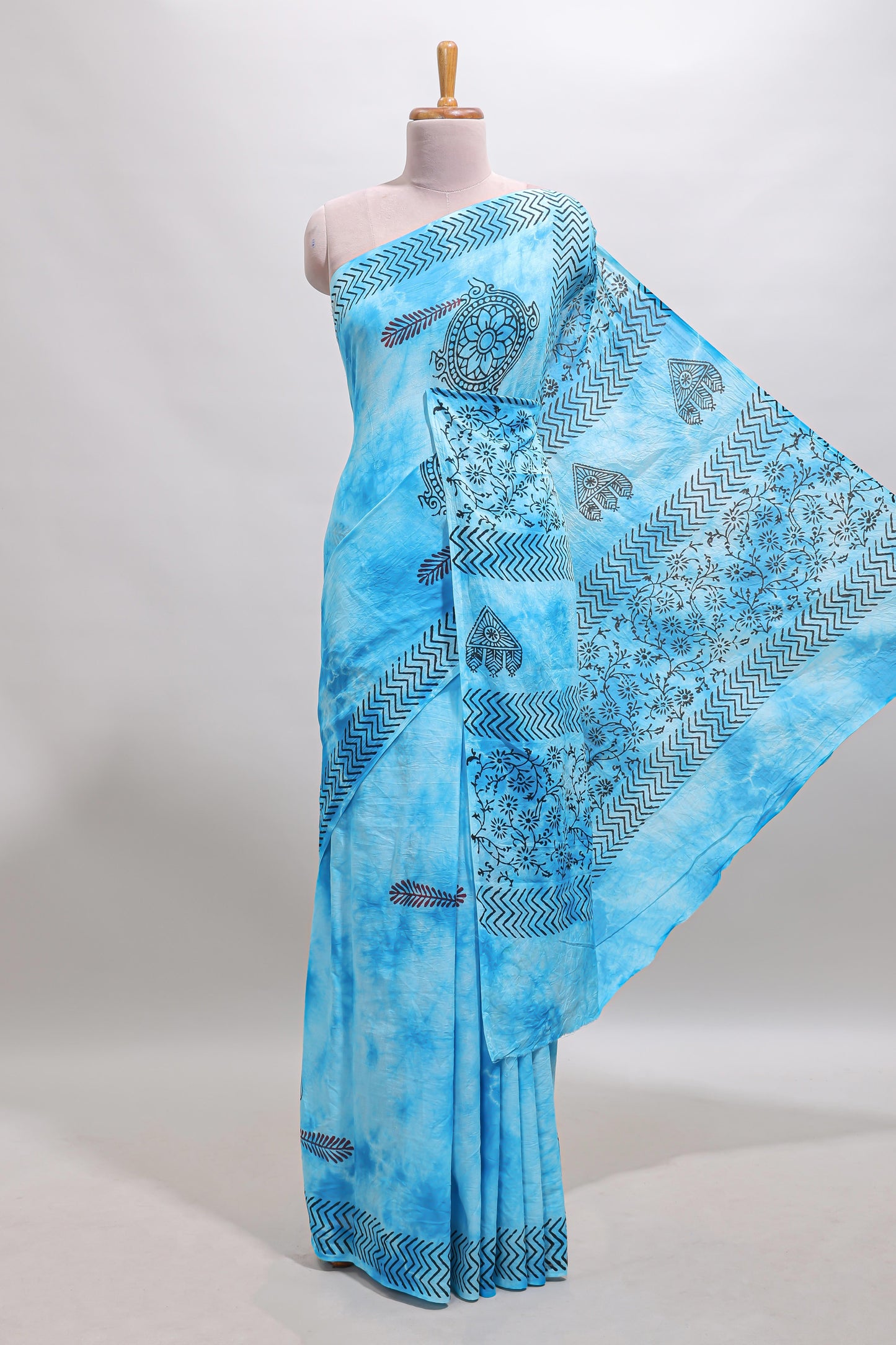 Blue shibori motifs design mul mul cotton saree with self border and matching blouse