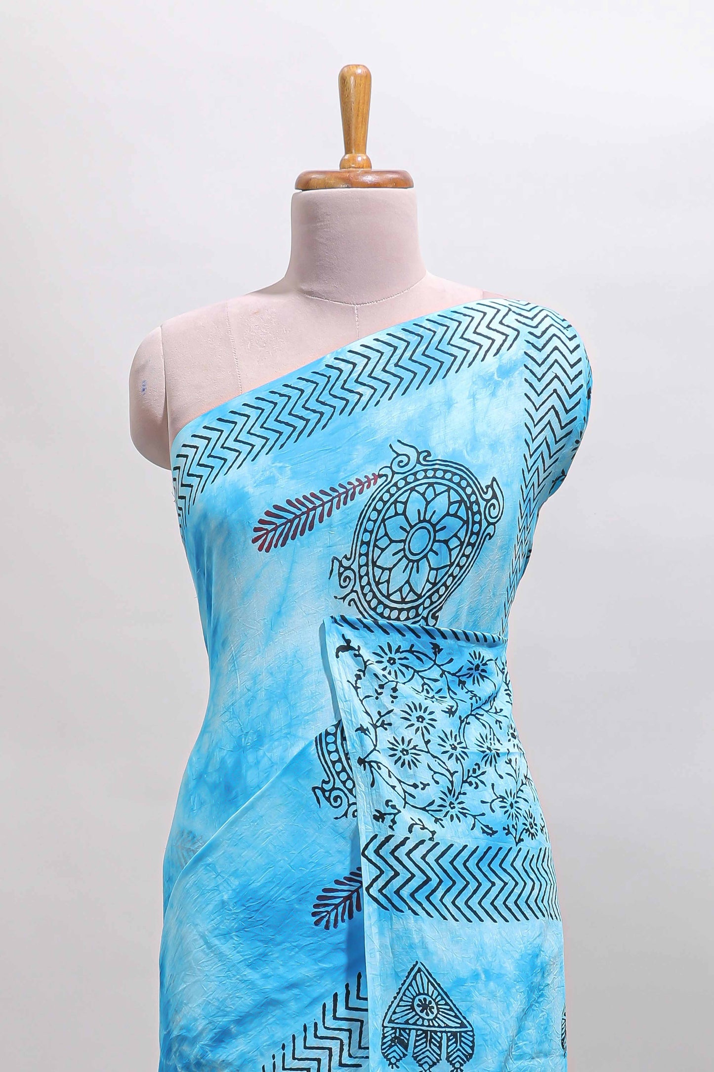 Blue shibori motifs design mul mul cotton saree with self border and matching blouse