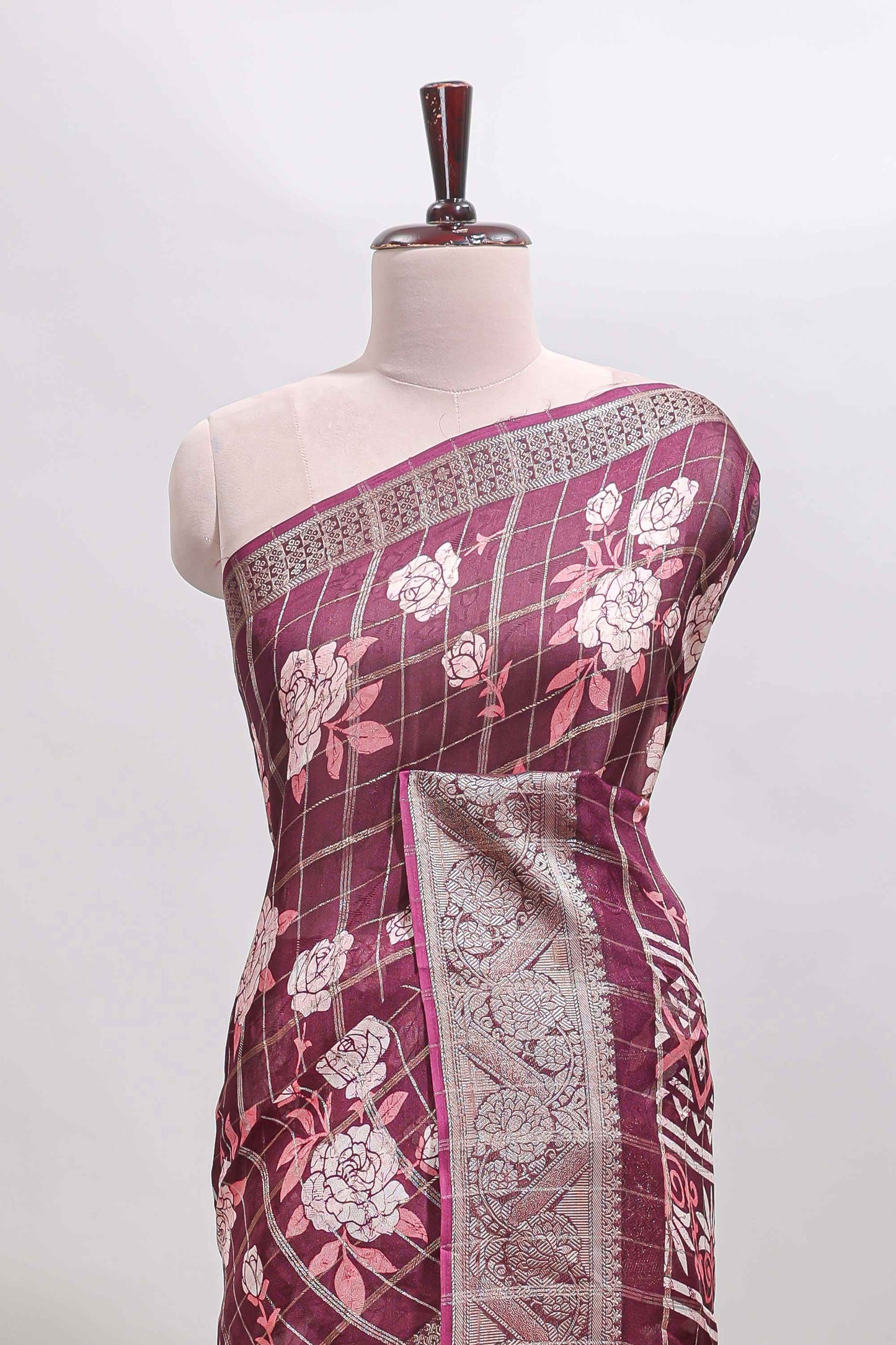 Maroon checked floral design marsh mellow saree with self zari border and matching blouse