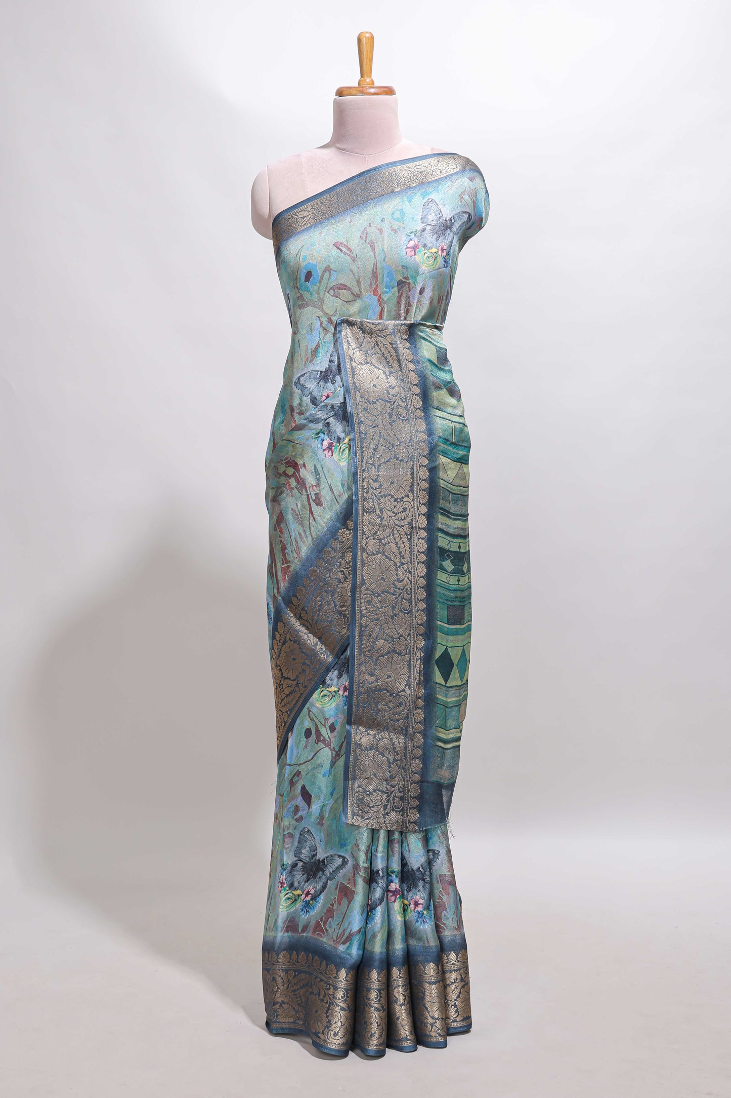 Green butterfly & floral design marsh mellow saree with contrast zari border and blouse