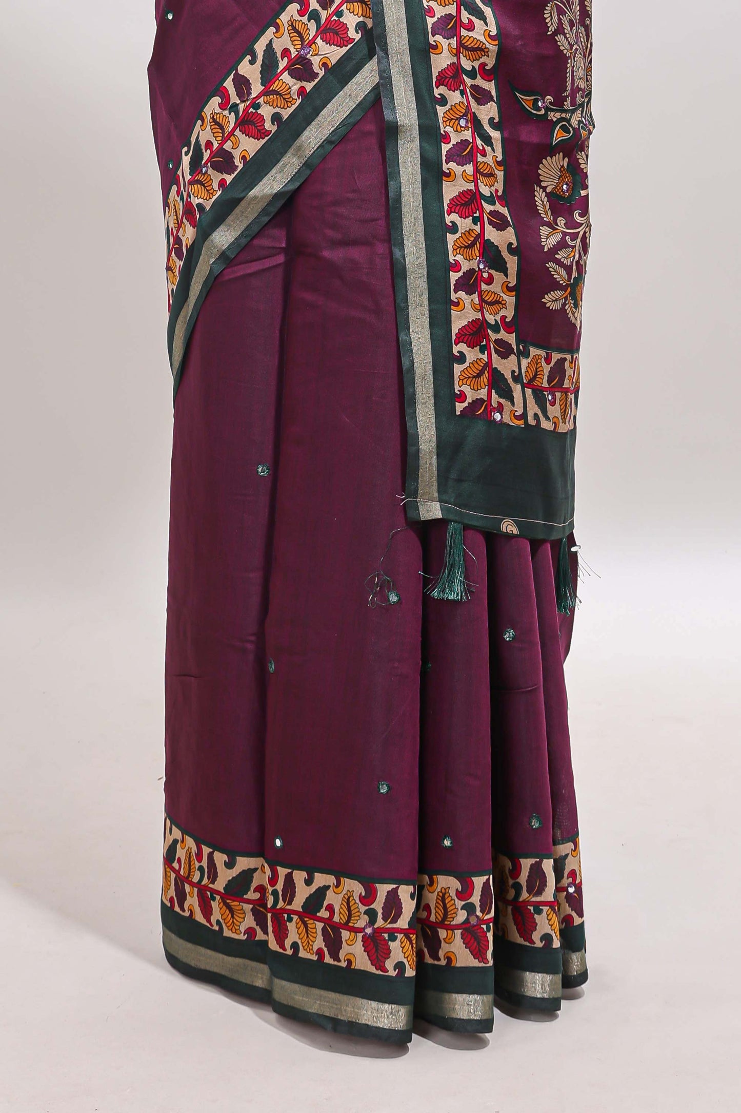 Purple marsh mellow saree featuring mirror embroidery, contrast floral printed border & blouse
