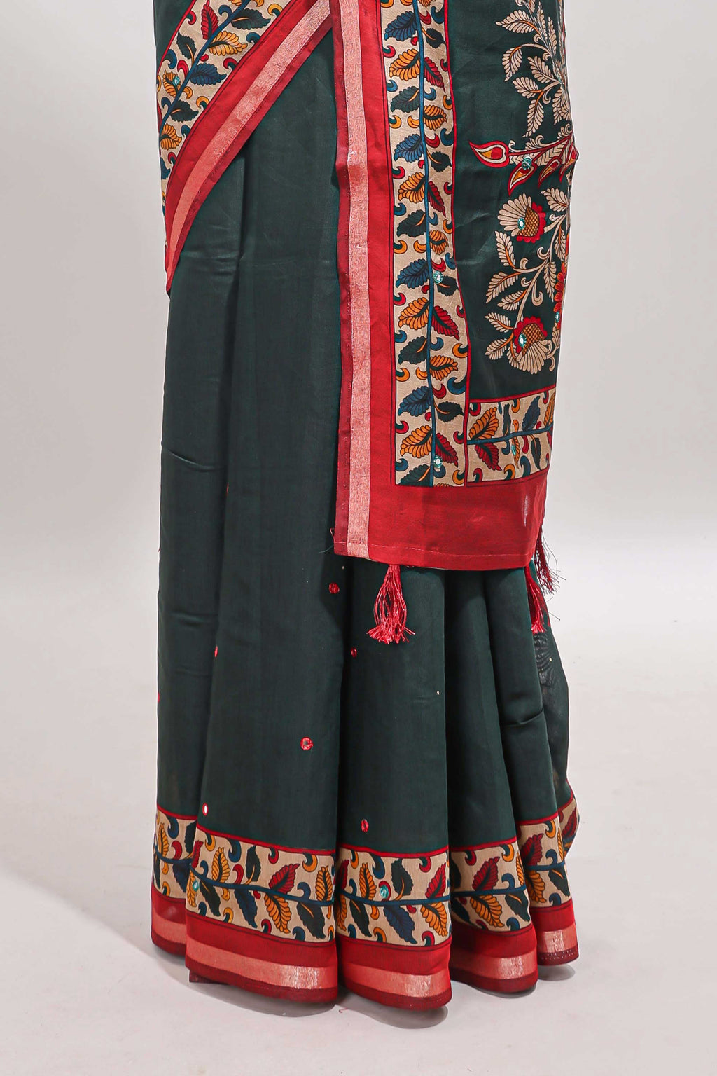 Green marsh mellow saree featuring mirror embroidery, contrast floral printed border & blouse