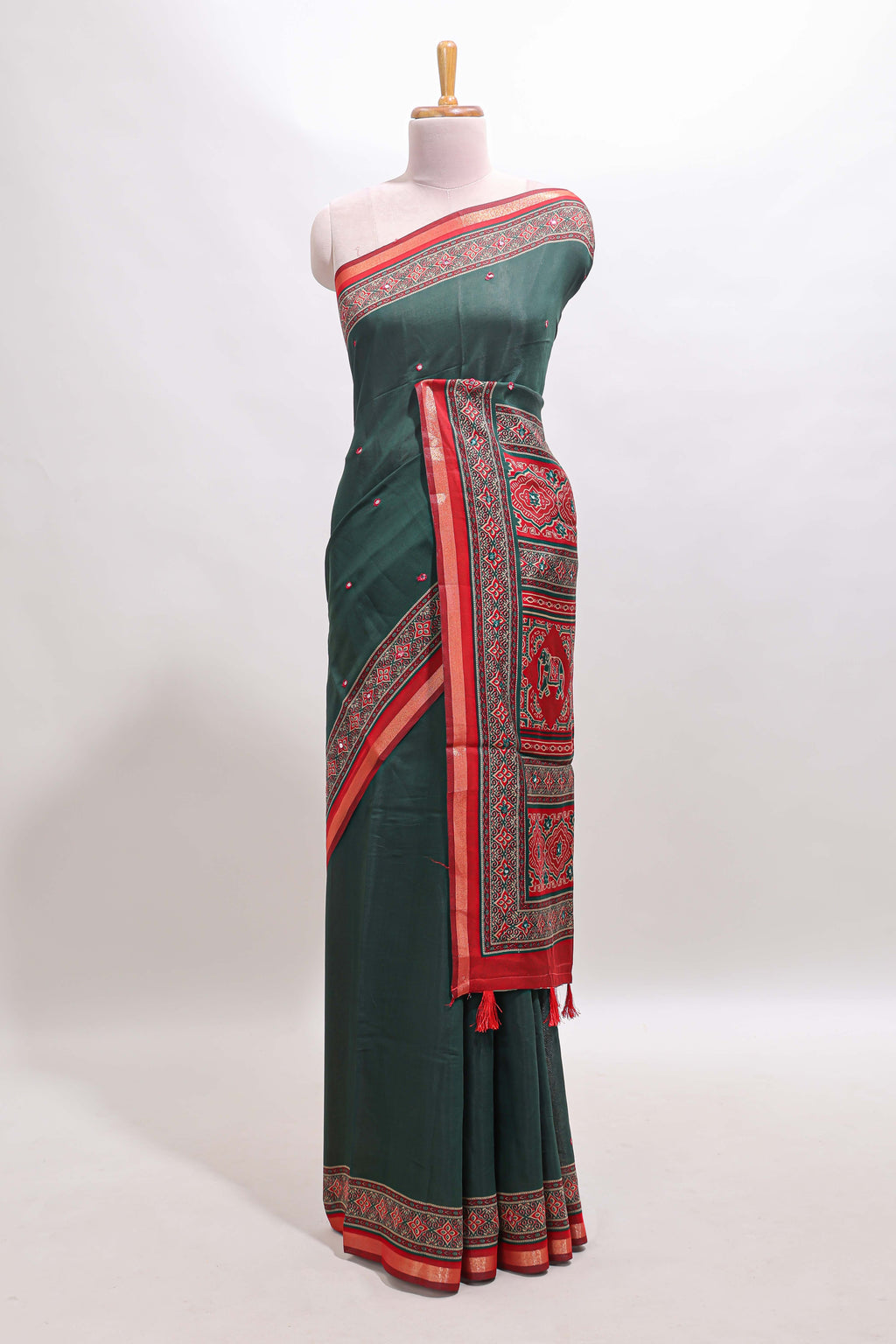 Green embroidery mirror work marsh mellow saree with contrast border and printed blouse