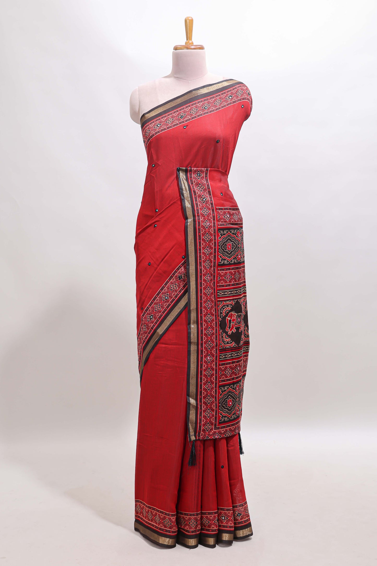 Red embroidery mirror work marsh mellow saree with contrast border and printed blouse