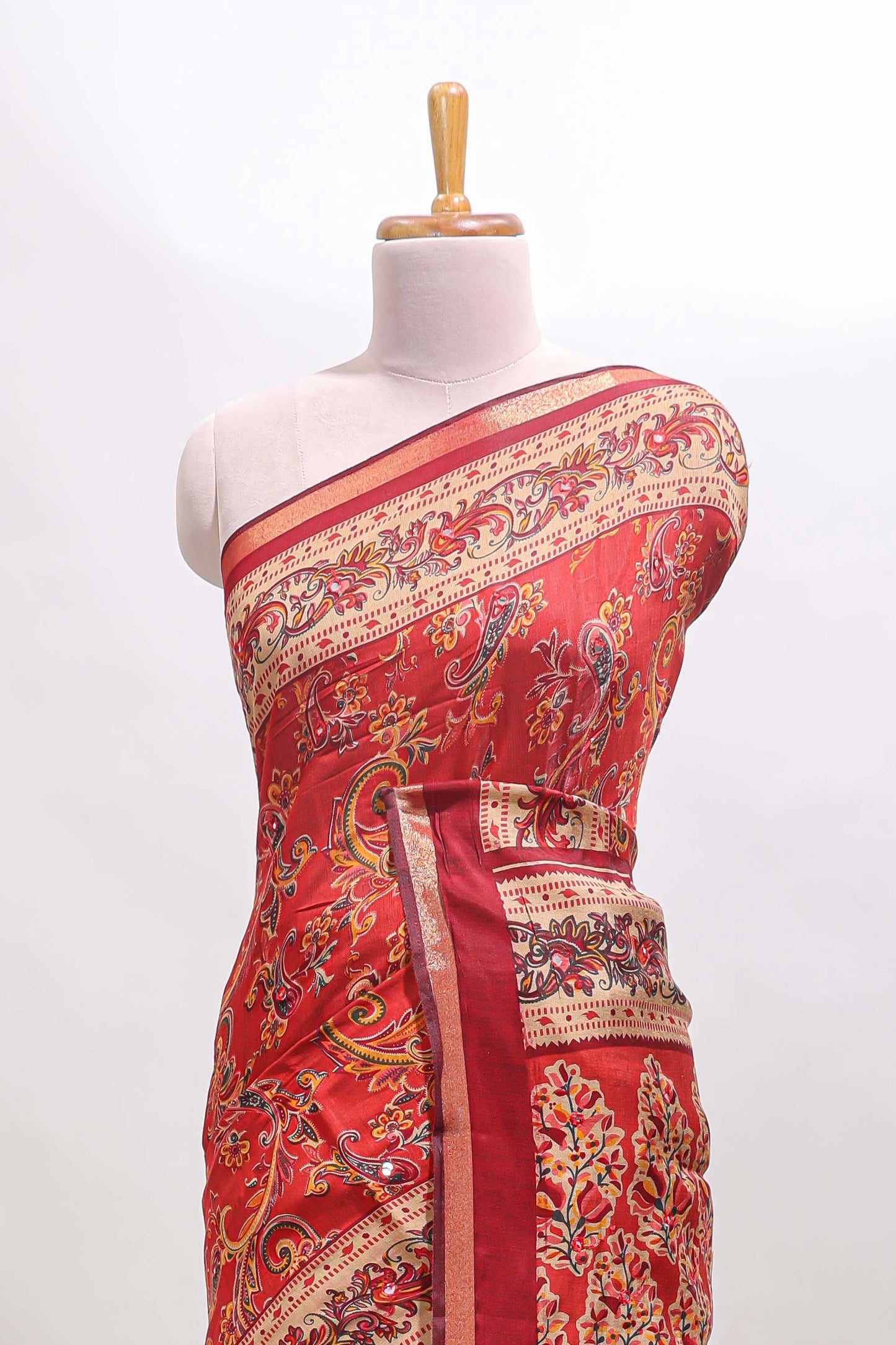 Red floral motifs design marsh mellow saree with contrast border and printed blouse
