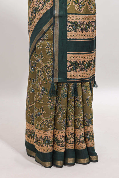 Green floral motifs design marsh mellow saree with contrast border and printed blouse