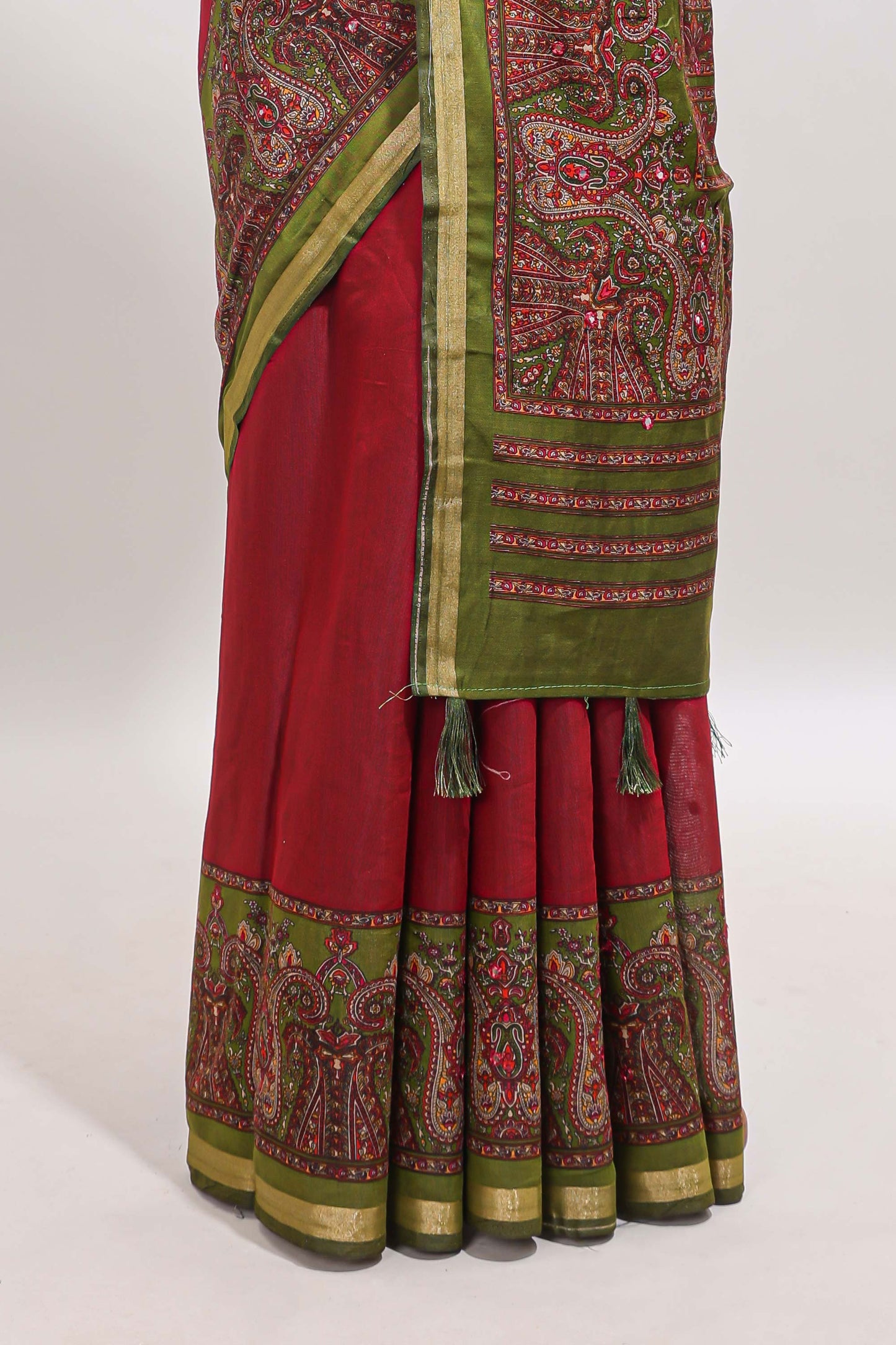 Maroon mirror work embroidery design marsh mellow saree with contrast border and printed blouse