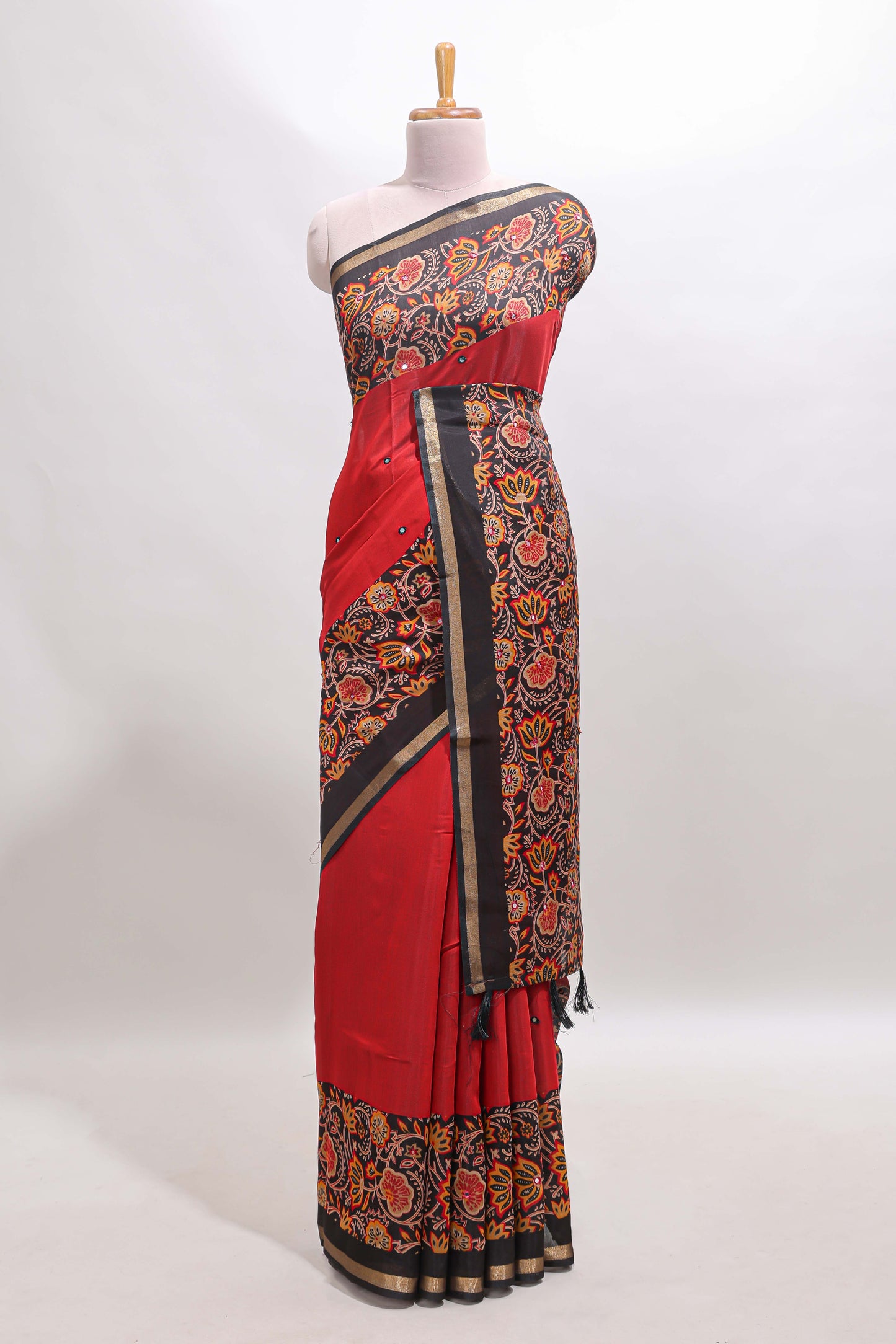 Red embrodery mirror work marsh mellow saree with contrast floral print border and printed blouse