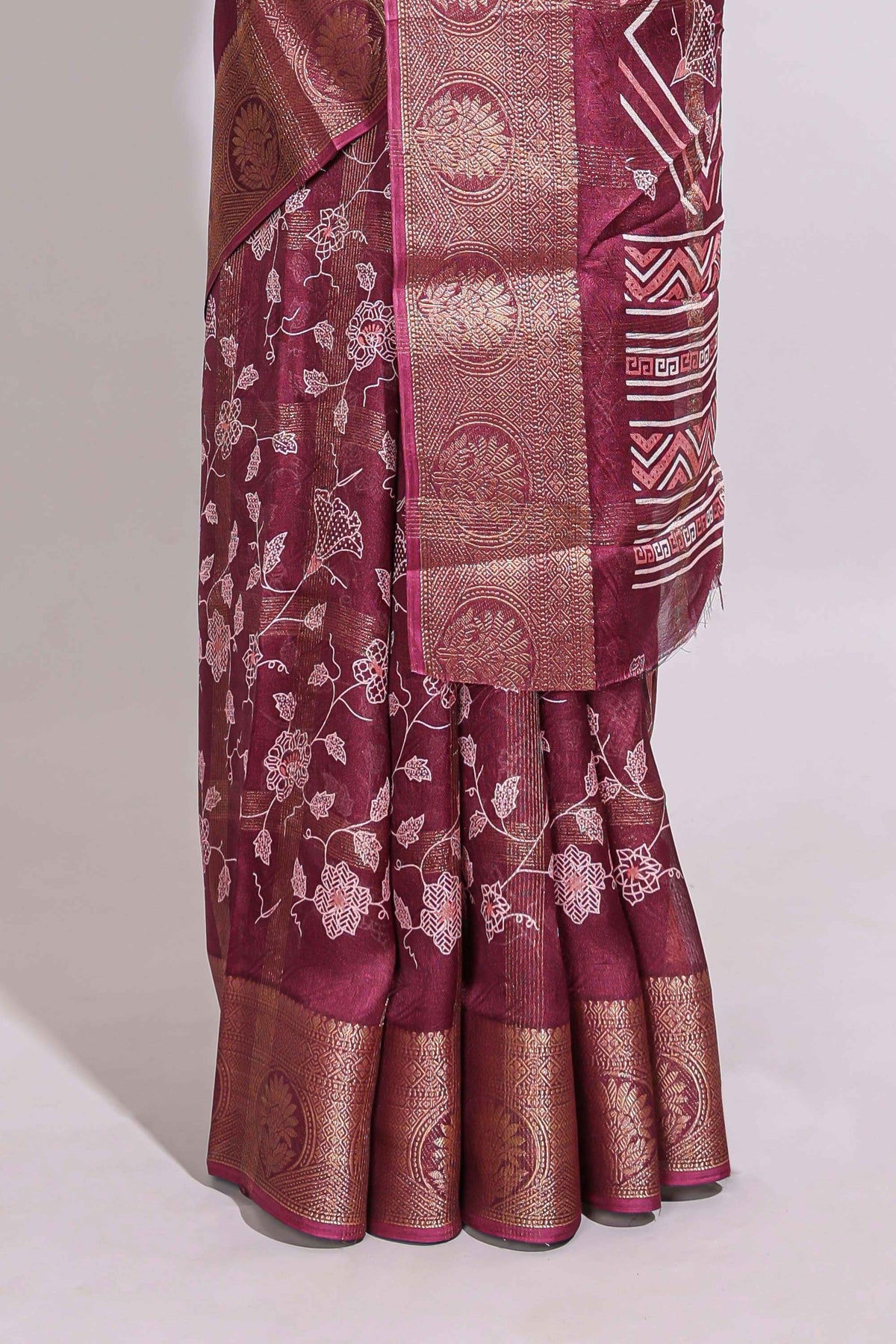 Maroon checked floral design marsh mellow saree with self zari border and matching zari blouse