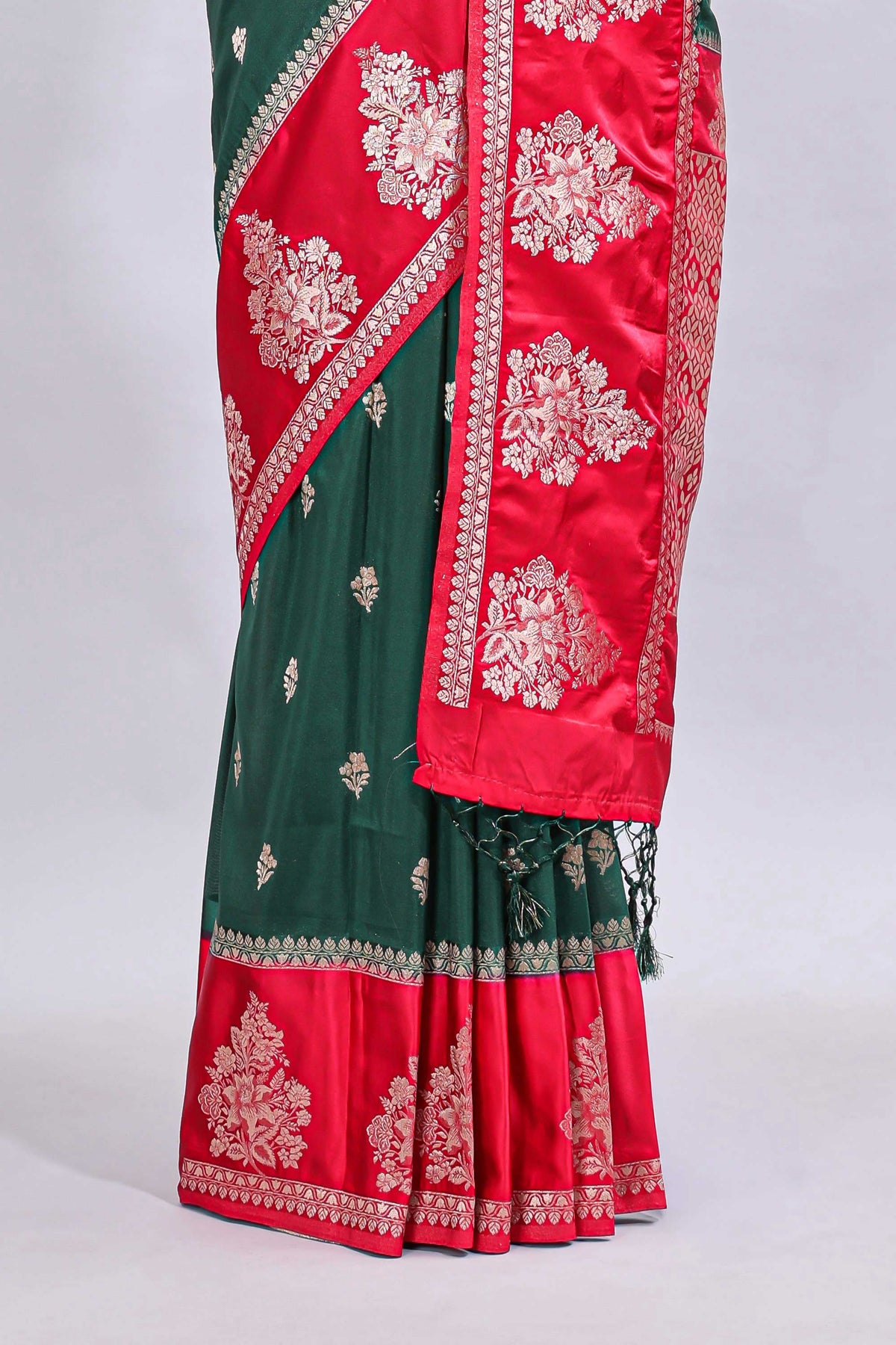 Green floral design motifs mushru silk saree with contrast border and blouse