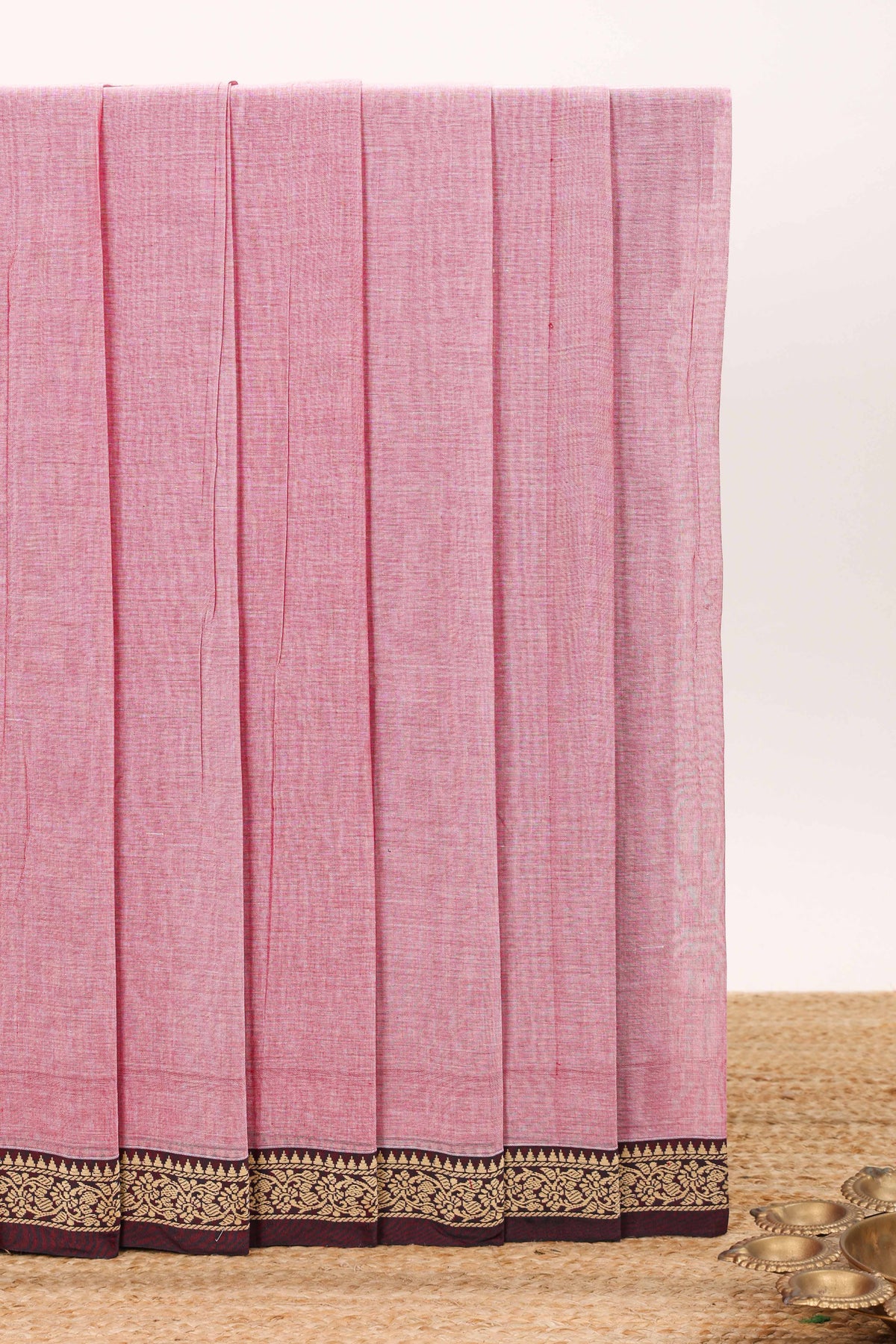 Pink plain narayanapet cotton saree with contrast border and matching pallu