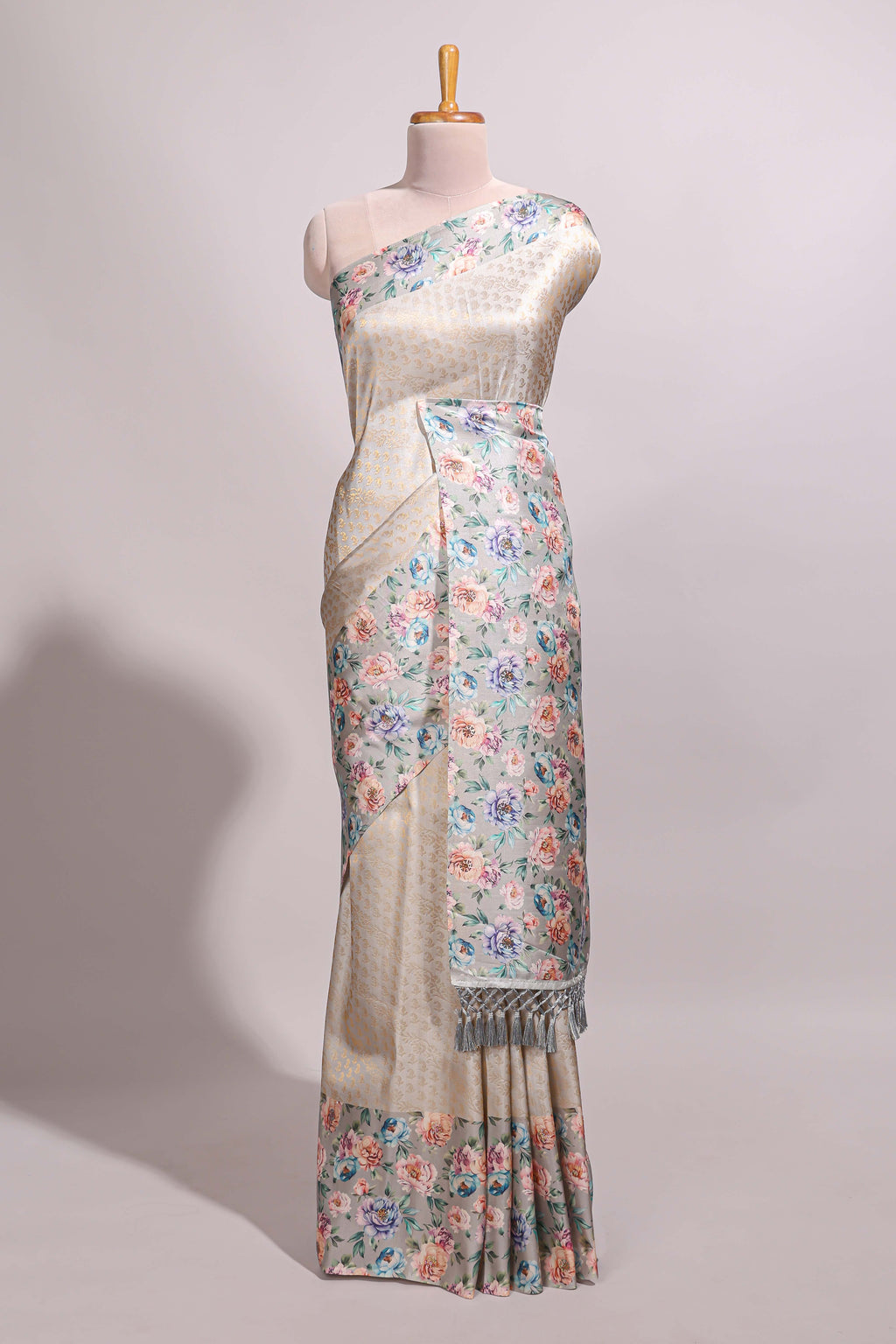 Light grey floral zari motifs banarasi silk saree with contrast border and printed blouse