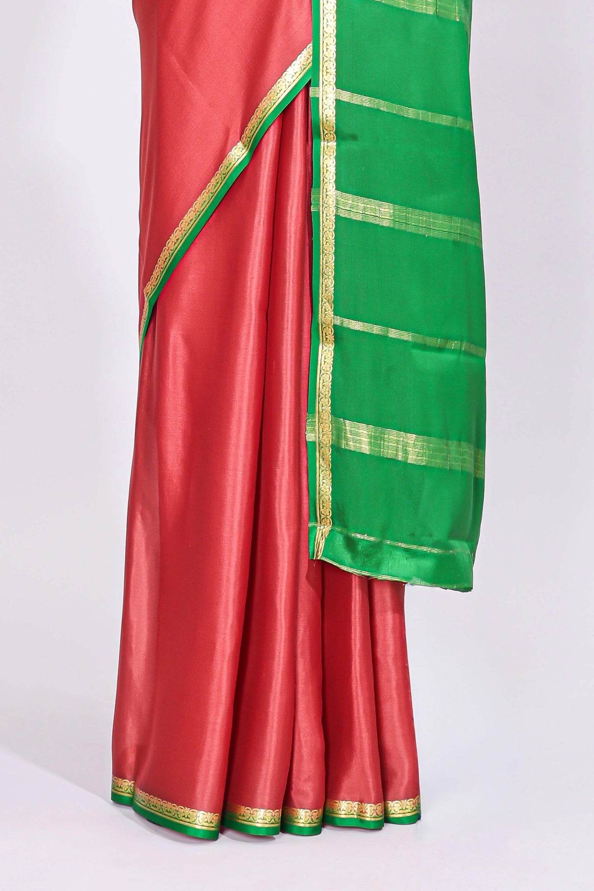 Coral pink plain design pure mysore silk saree with contrast border and blouse
