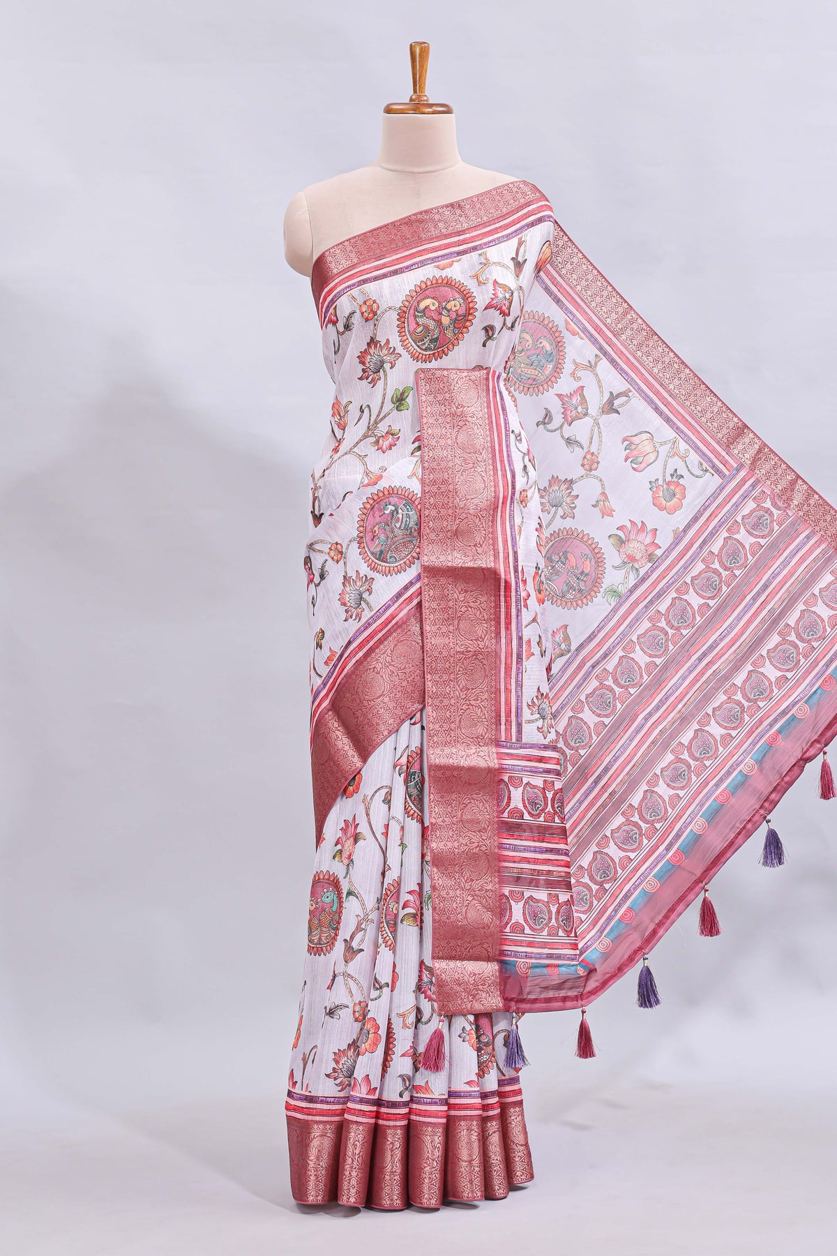 White floral & birds design printed saree with contrast zari border and matching blouse