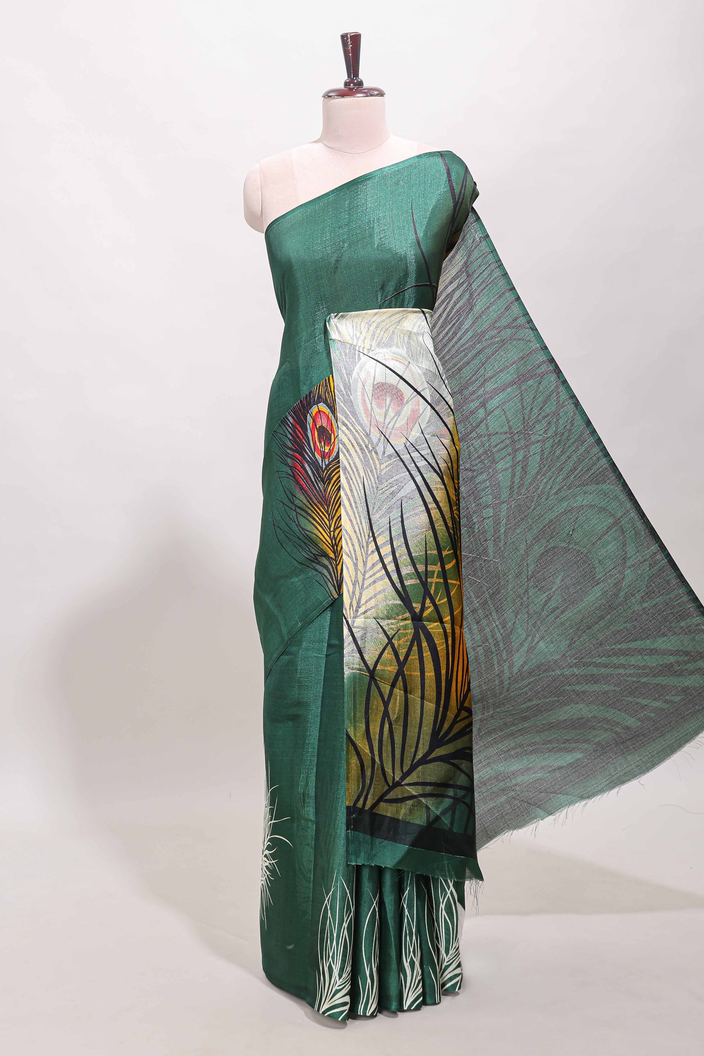 Borderless green peacock feather print south cotton saree with matching blouse