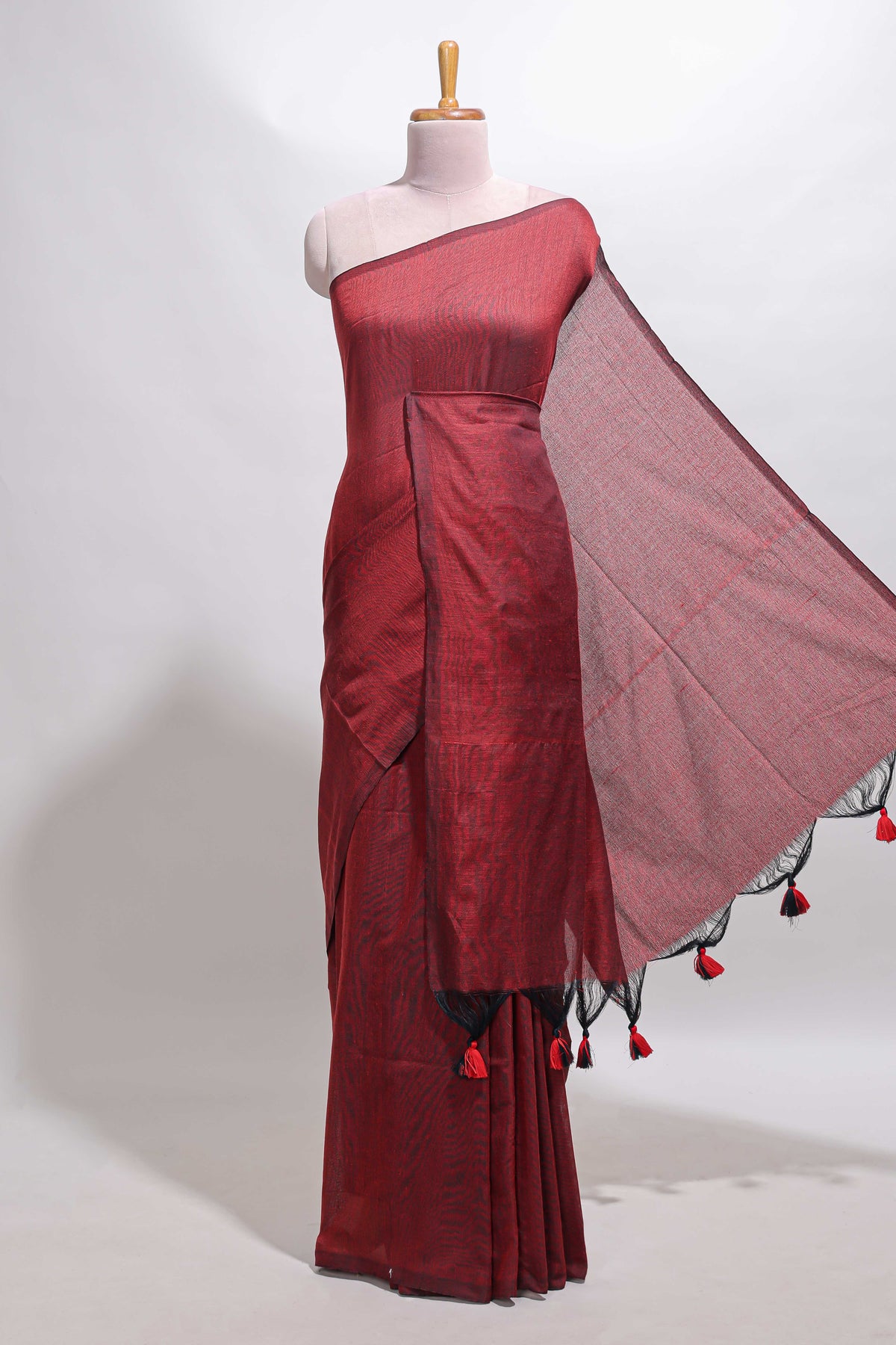 Borderless maroon plain south cotton saree with matching floral print blouse