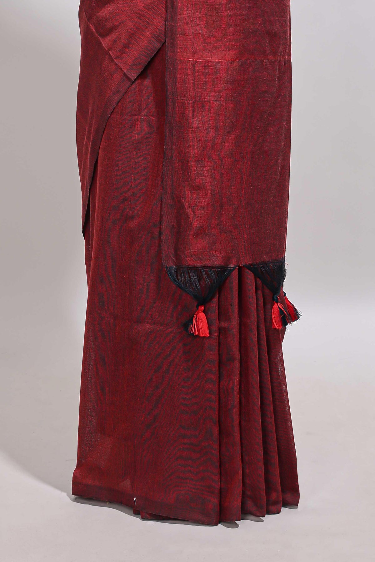 Borderless maroon plain south cotton saree with matching floral print blouse