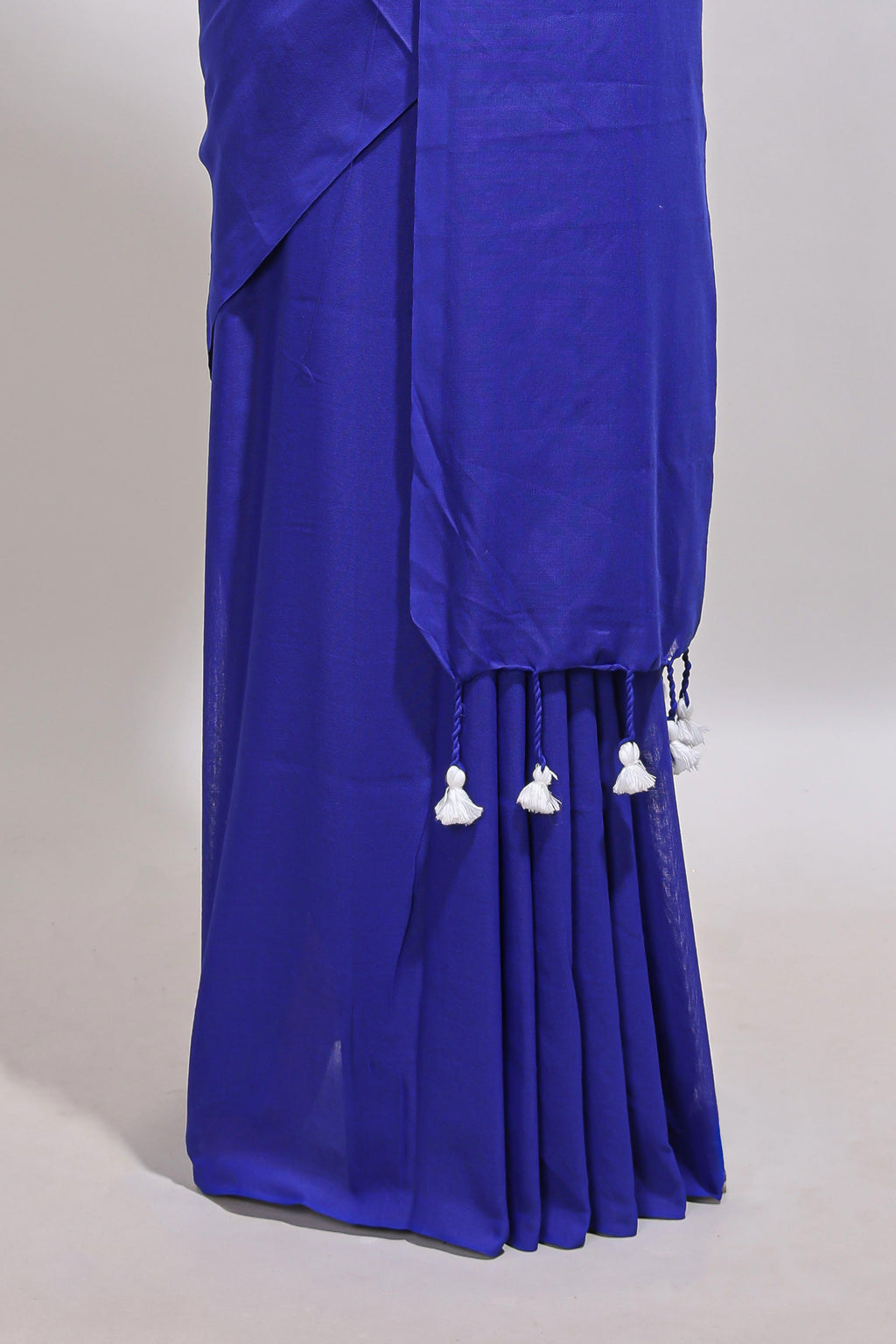 Borderless blue plain south cotton saree with contrast floral print blouse