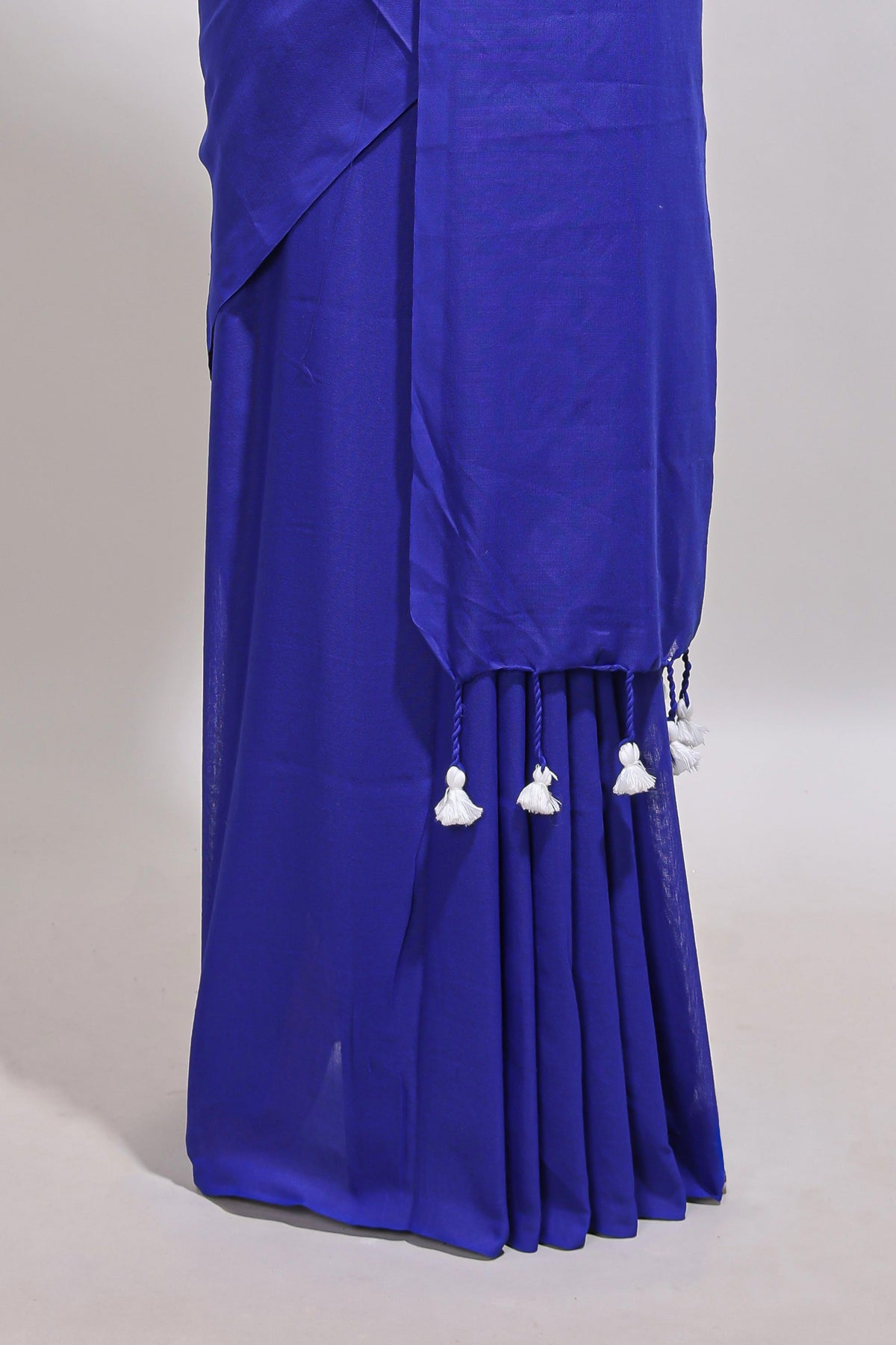 Borderless blue plain south cotton saree with contrast floral print blouse