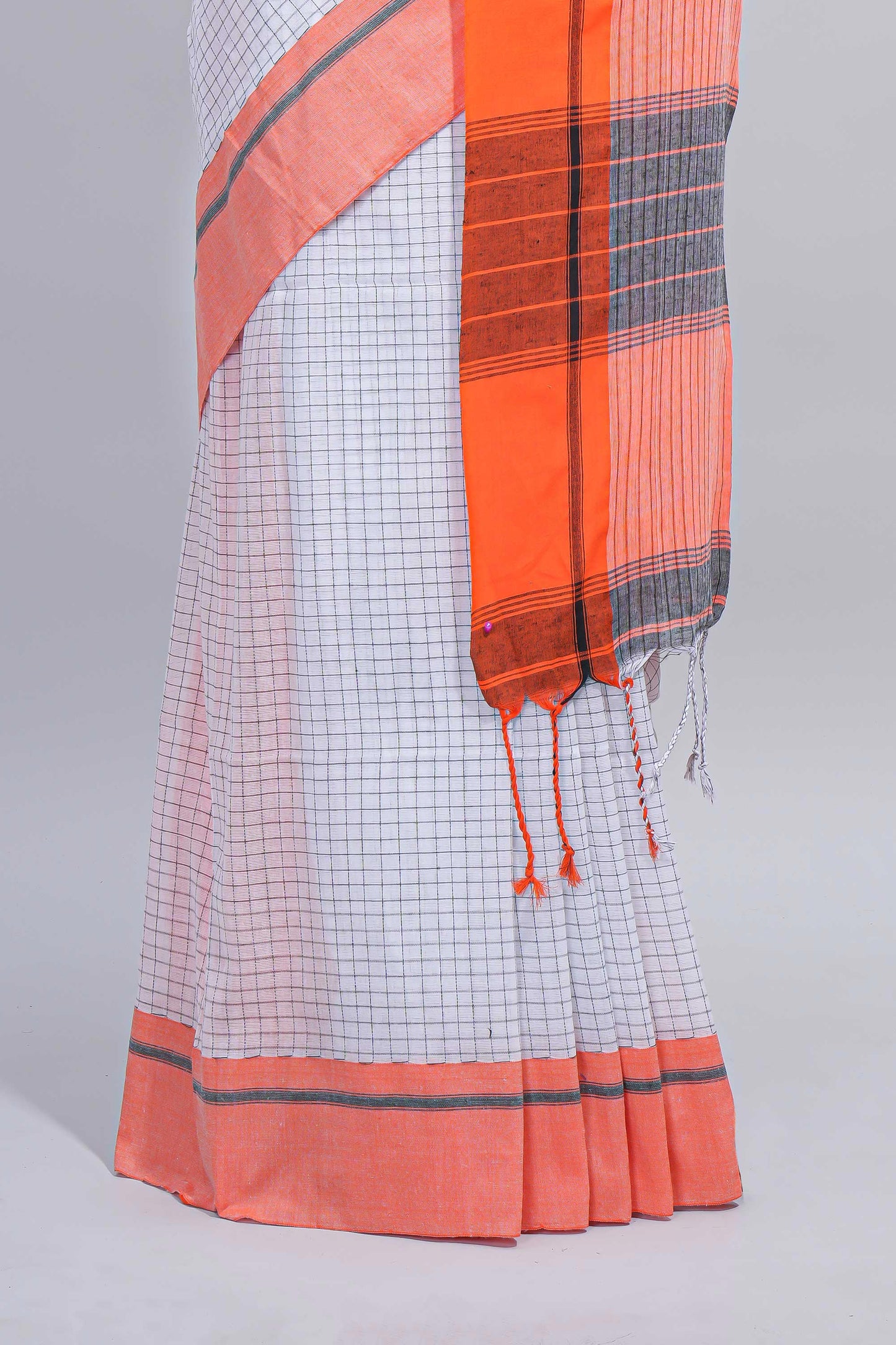 White checked south cotton saree with contrast border and matching striped pallu