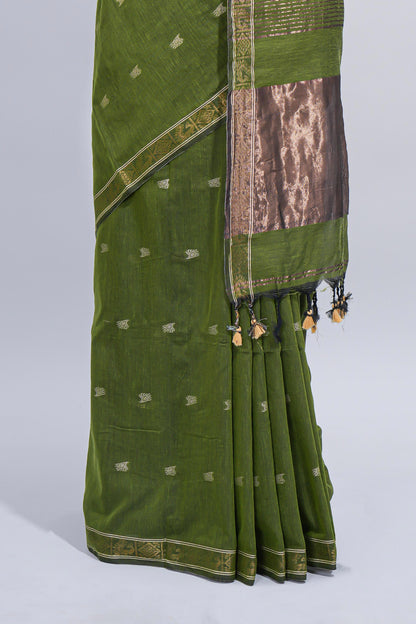 Green thread butta south cotton saree with self zari border and matching pallu