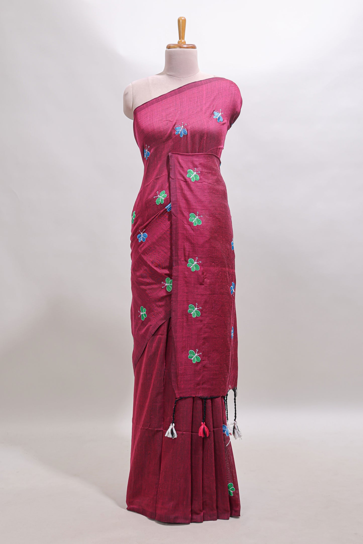 Borderless maroon butterfly motifs south cotton saree with contrast blouse and tassels