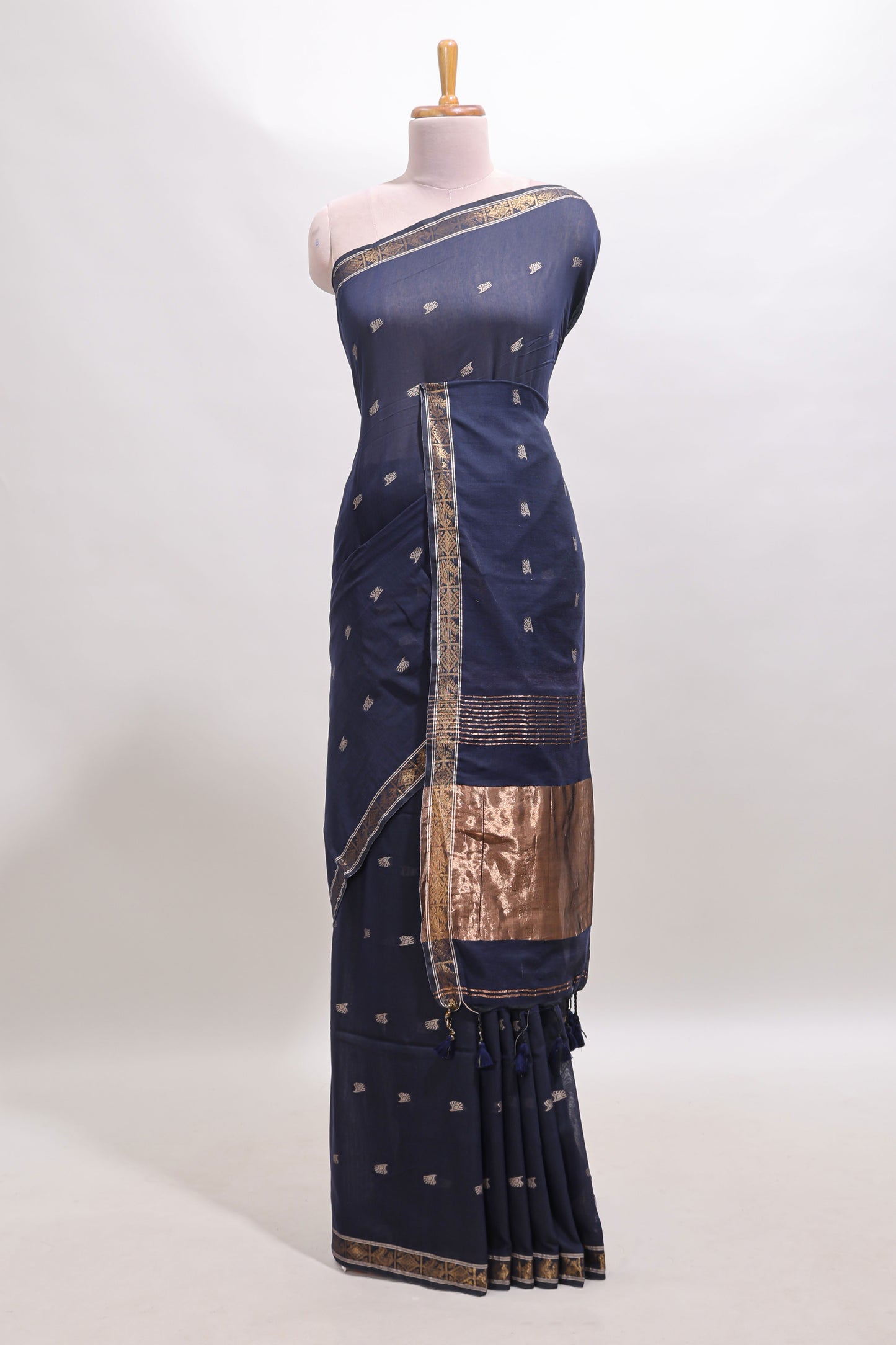 Blue zari motifs south cotton sarees with self border and matching blouse