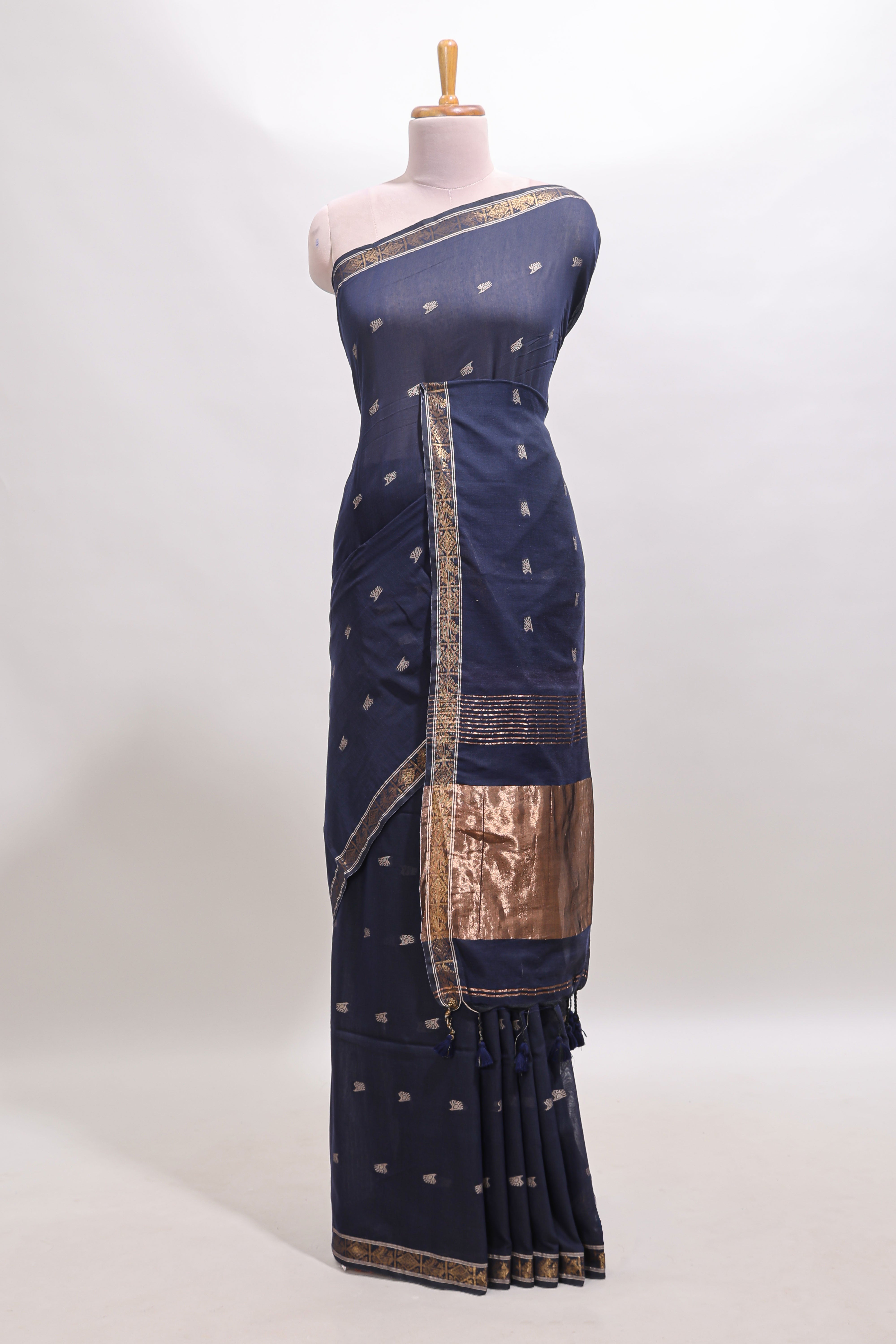 Blue zari motifs south cotton sarees with self border and matching blouse