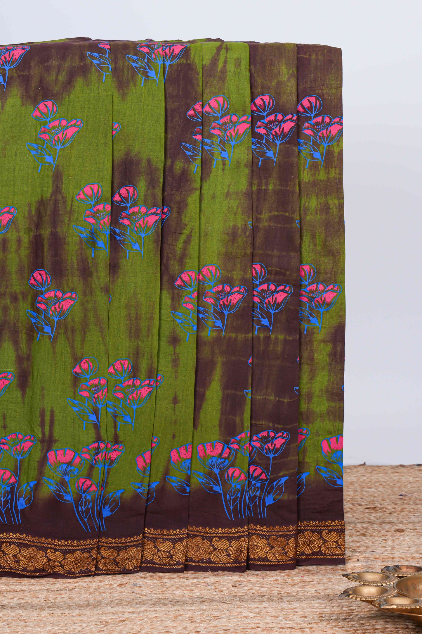 Green with brown floral design shibori print sungudi cotton saree with contrast zari bentex border and pallu