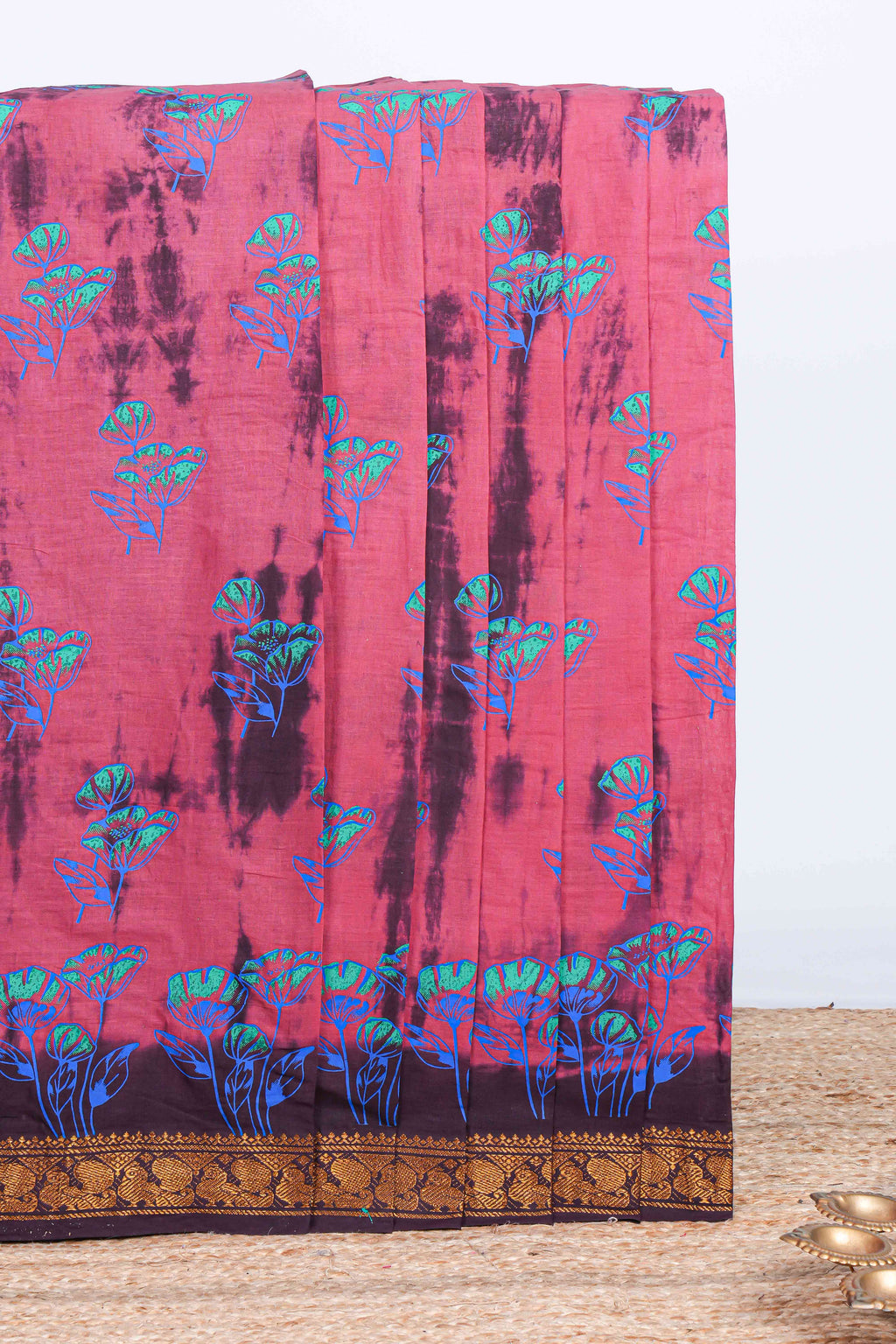 Pink with brown floral design shibori print sungudi cotton saree with contrast zari bentex border and pallu
