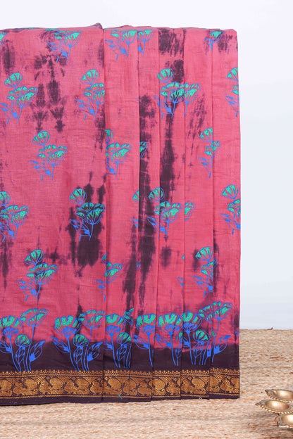 Pink with brown floral design shibori print sungudi cotton saree with contrast zari bentex border and pallu
