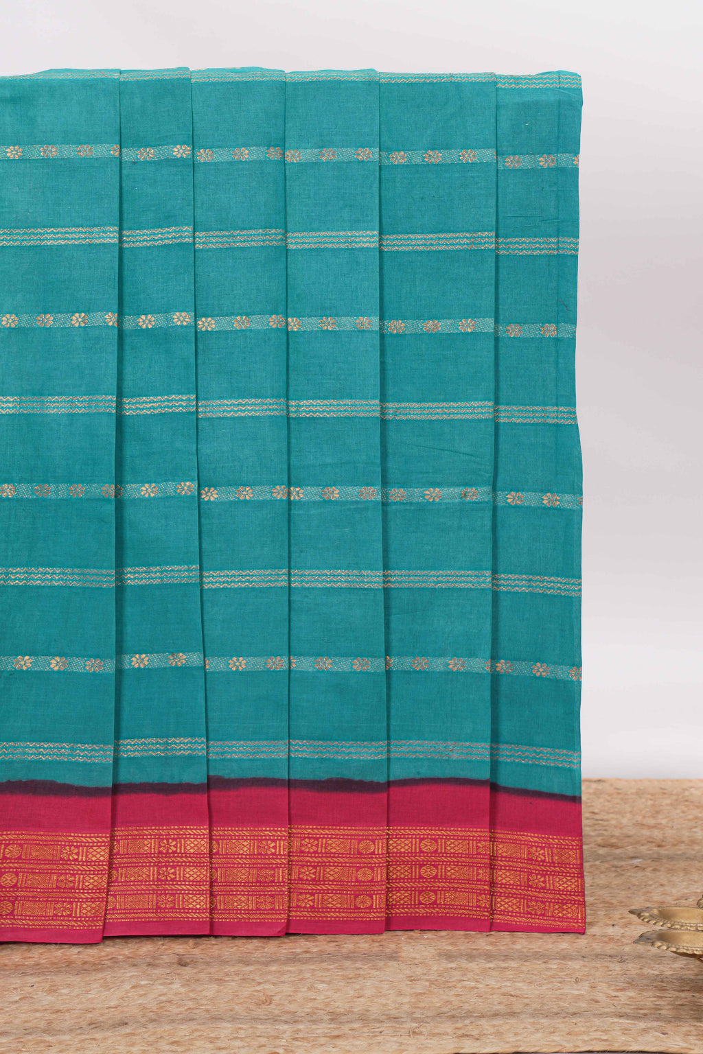 Rama green Sungudi cotton saree with gold zari stripe motifs a contrasting  zari border checked pallu and contrast blouse