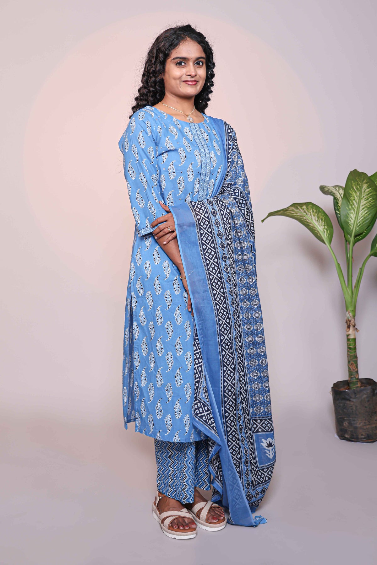 Blue motifs design 3/4 slevee salwar suit with matching pant and floral printed dupatta
