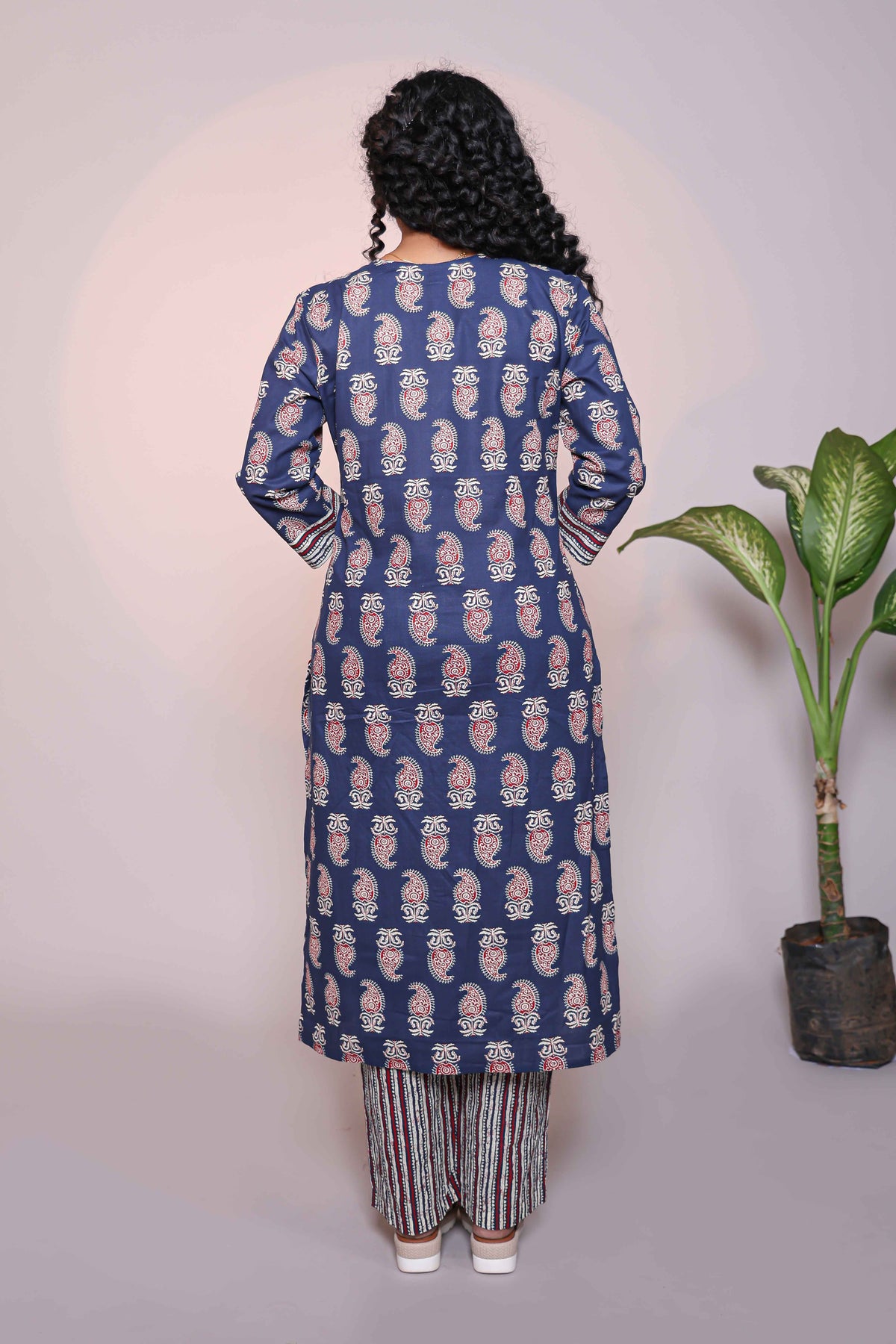 Dark blue motifs design 3/4 slevee salwar suit with matching pant and floral printed dupatta