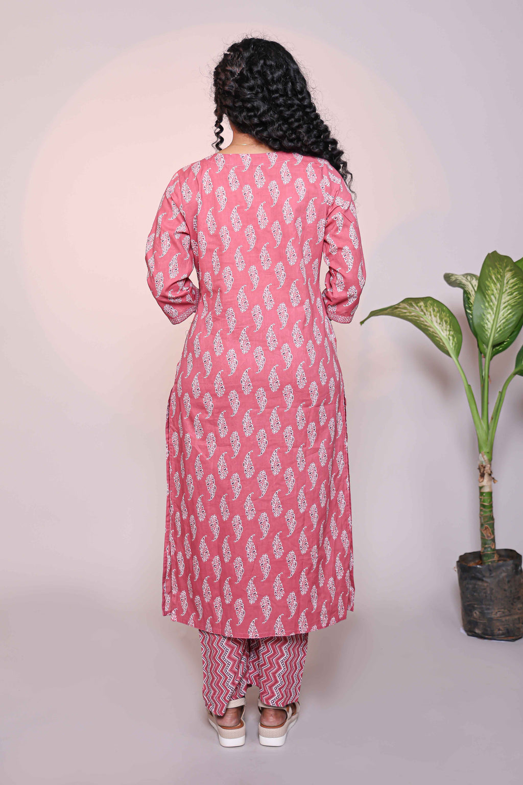 Pink motifs design 3/4 slevee salwar suit with matching pant and floral printed dupatta