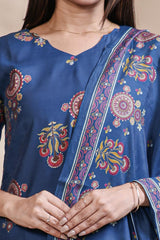 Blue floral Motif Printed Salwar Suit with V-Neck, 3/4 Sleeves and Matching Bottom