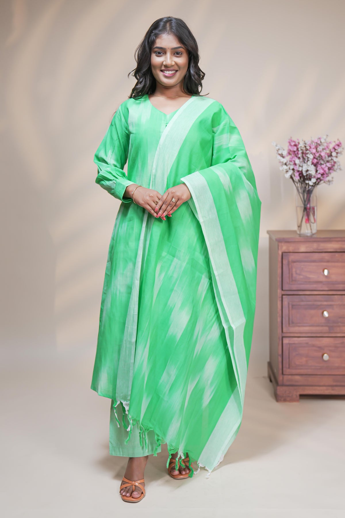 Women green striped cotton straight kurta pant set with matching pant and dhupatta