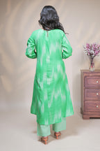 Women green striped cotton straight kurta pant set with matching pant and dhupatta
