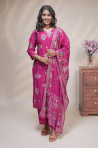 women pink floral print straight kurta set with matching pant and dupatta