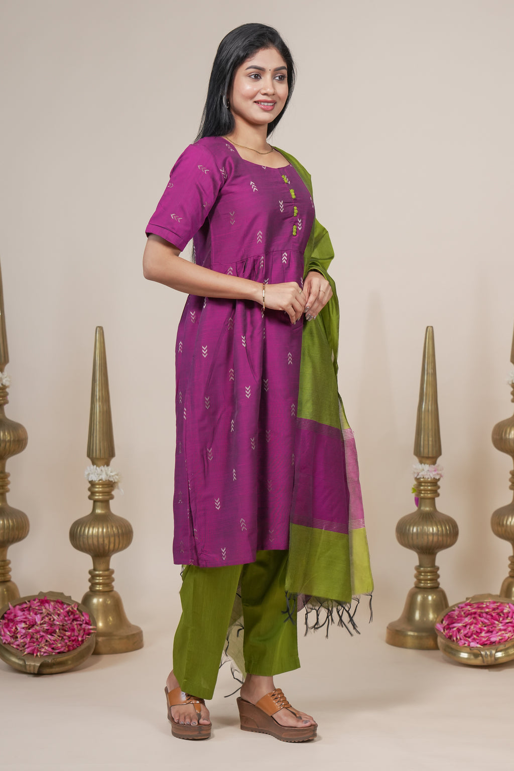 Magenta woven silk straight kurta set with pant and a shawl