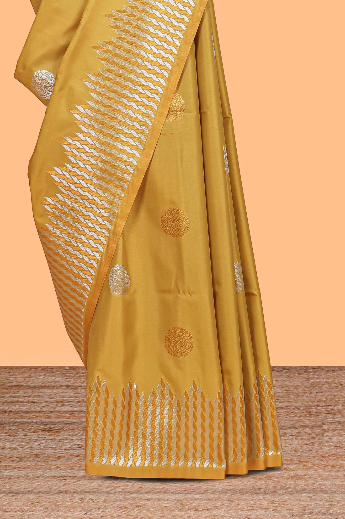 semi soft silk saree pastley silver golden zari geometrical border zari motifs with contrast pallu and blouse