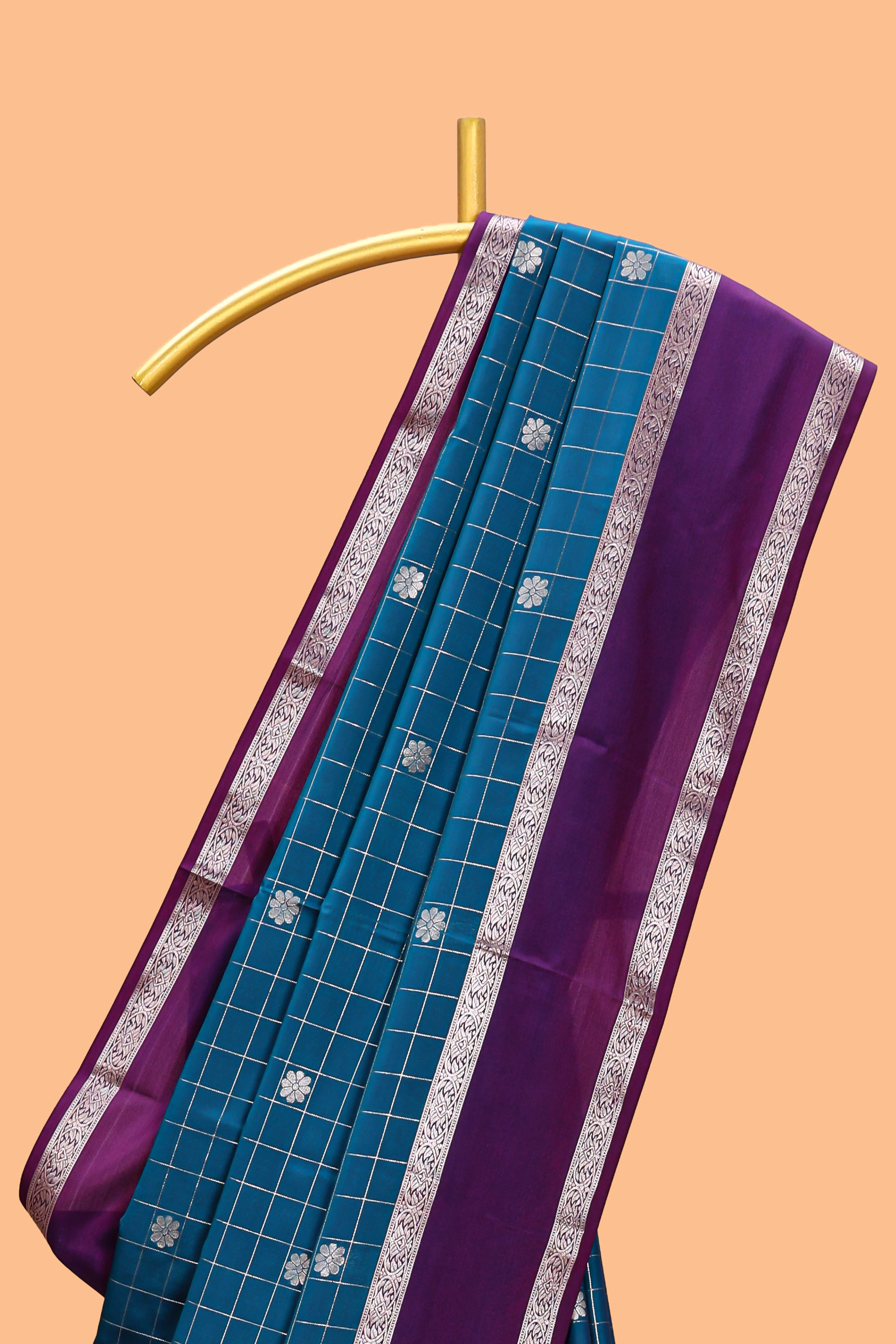 Midnight blue checked floral zari motifs design semi soft silk saree with contrast border and blouse