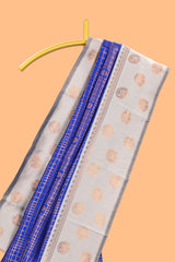 Blule checkedSemi Soft Silk Saree with contrast border along with contrasting blouse