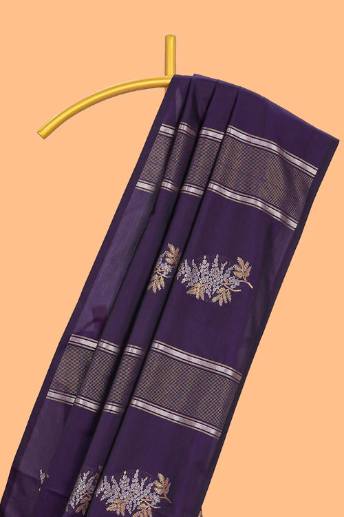 Borderless violet floral design semi soft silk saree with contrast pallu and blouse